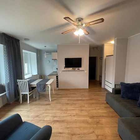 Paernu City Center Apartment- Kesklinna Suvituskorter Kültér fotó