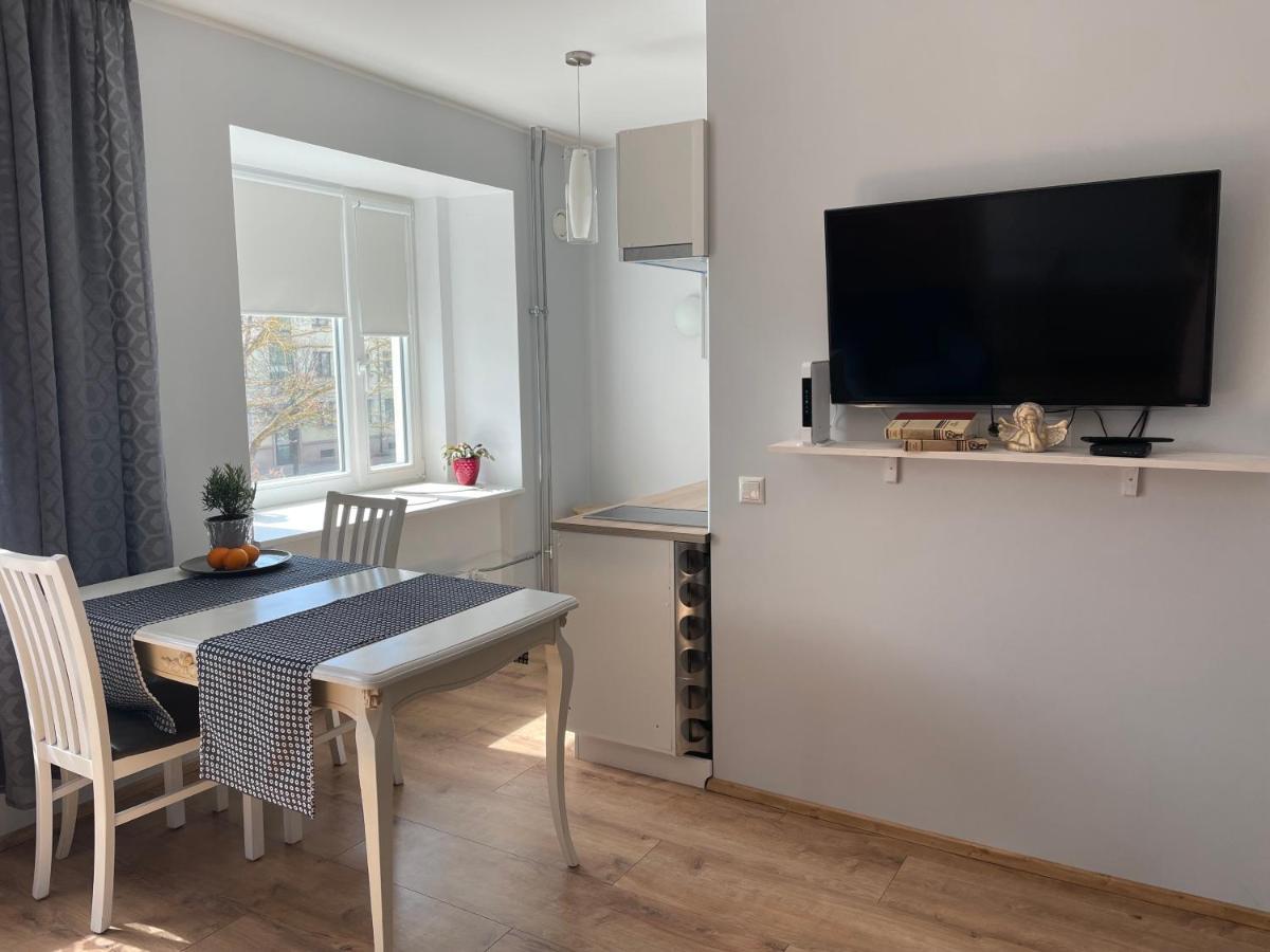 Paernu City Center Apartment- Kesklinna Suvituskorter Kültér fotó